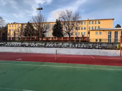 СУ "Иван Вазов"