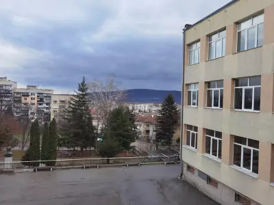 2. СУ „Никола Вапцаров“