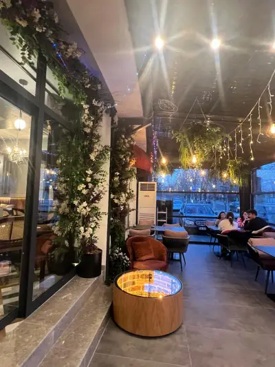 PREMIUM Hotel, Mediterranean Food & Mezze Bar