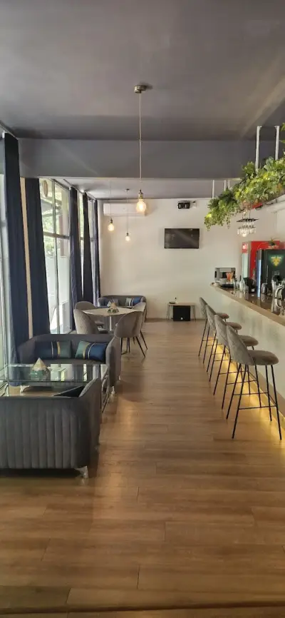 Bella Jax Lounge