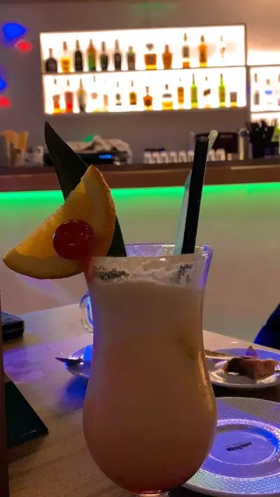 Bella Jax Lounge