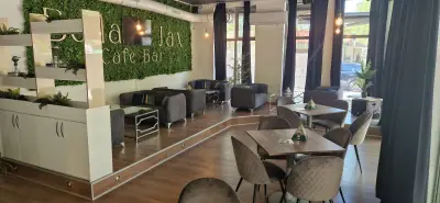 Bella Jax Lounge
