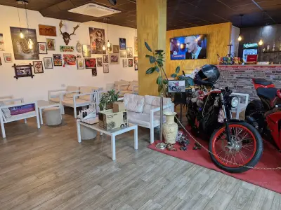 Bar Ami