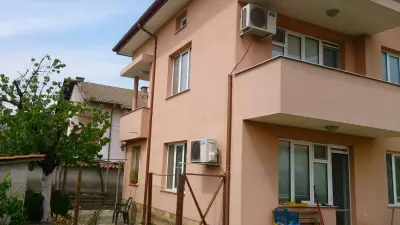 Къща Бети самостоятелни апартаменти с двор край Пловдив
