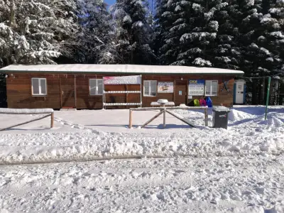Adventure Net - Ski / Snowboard School and Wardrobe