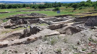 Археологическа База