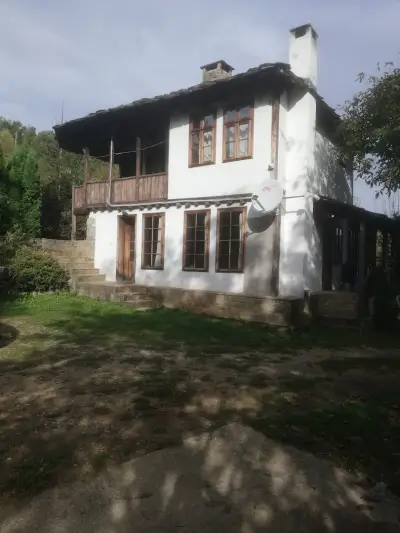 Къща Балканец