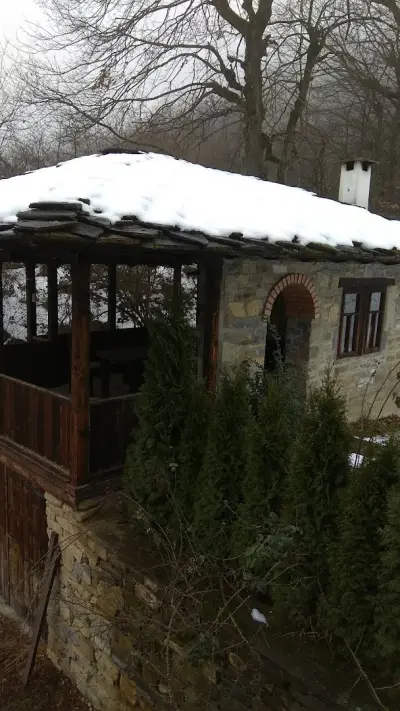 Къща Балканец