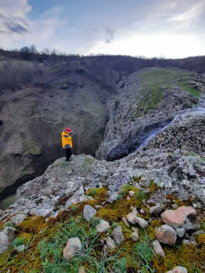 Водопад Кара ин(Водопад на Сътворението)