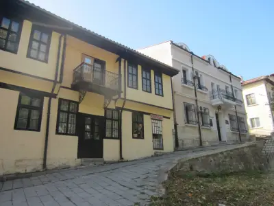 Алианц Банк България