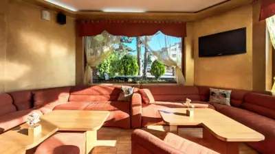 Family Hotel Emaly 1