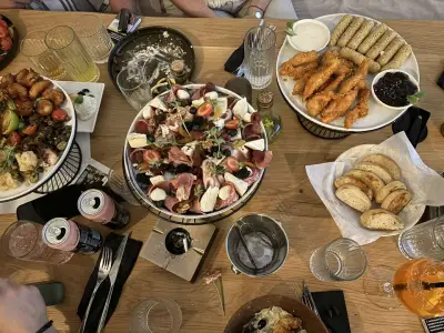 NOA Bar & Brunch