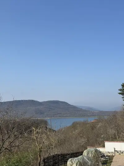 Хижа "Трите Бора"