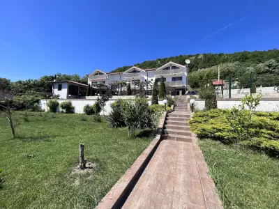 Къща за гости " Panorama VIEW "