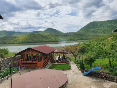 Хотел Камелия
