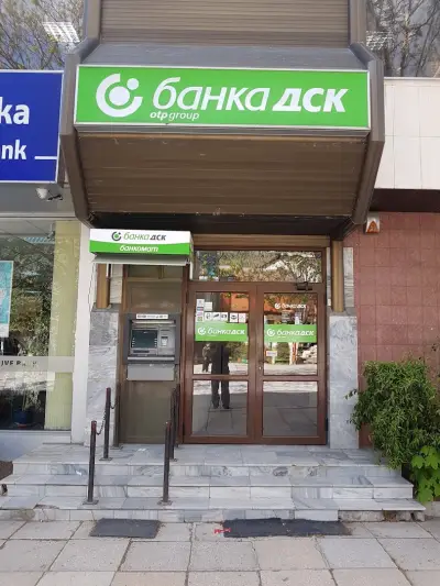 Банка ДСК