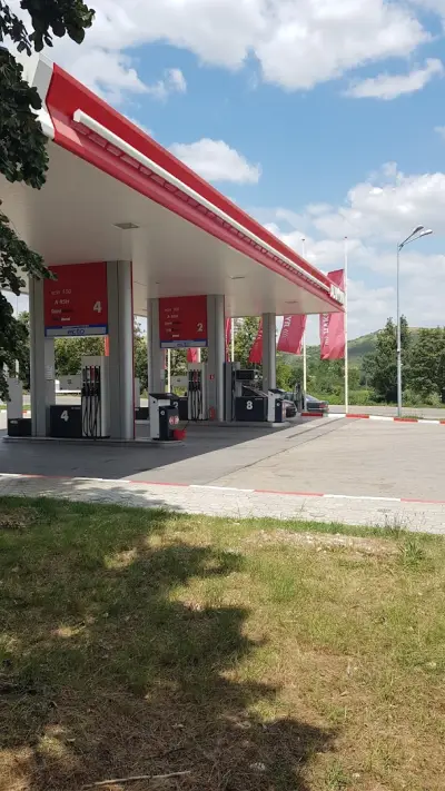 Бензинистанция "Лукойл", град Девня, област Варна