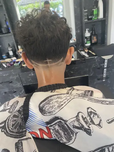 Snnake Barbershop-Царево