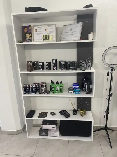 Snnake Barbershop-Царево