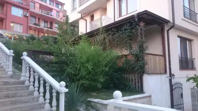 Апартаменти Рачеви