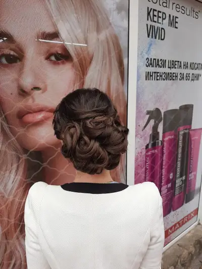 Фризьорско студио "Rose gold"