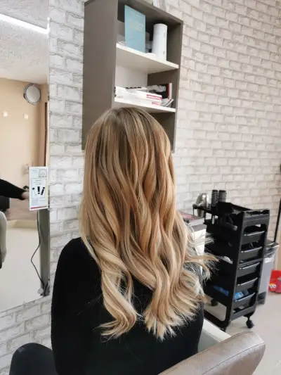 Фризьорско студио "Rose gold"