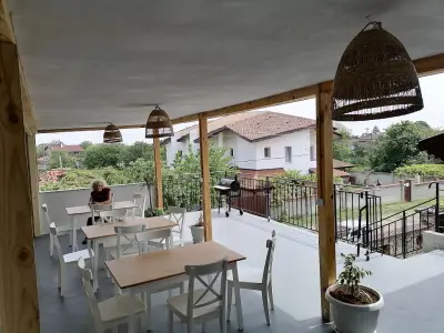 Къща Неделя