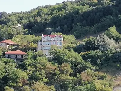 Апартаменти Бизоне