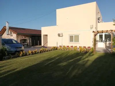 Вила Христови
