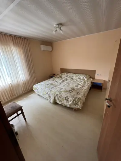 Вила Никови
