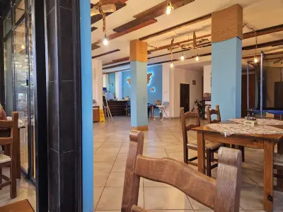 VISTA Pizza Bar & Food