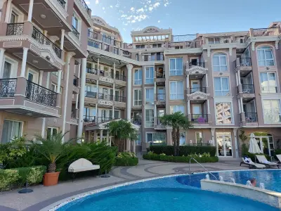 Dawn Park Complex
