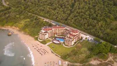 Sand Lilies Beach Apartments
