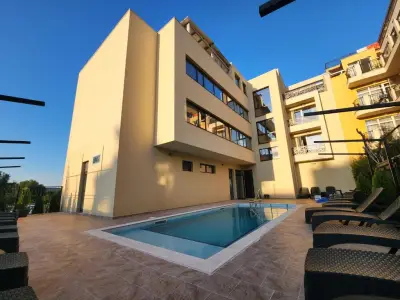 Hotel Lotus