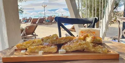 Marea Beach Bar & Restaurant