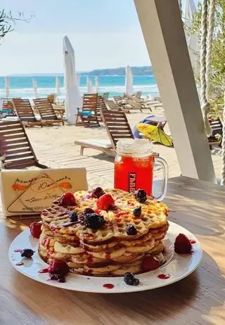 Marea Beach Bar & Restaurant