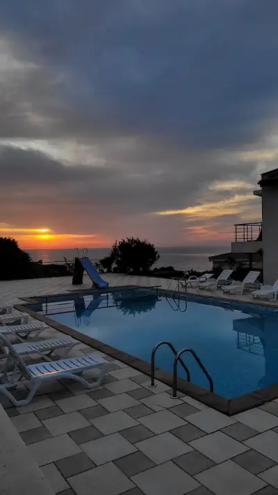 Sunrise Apartments
