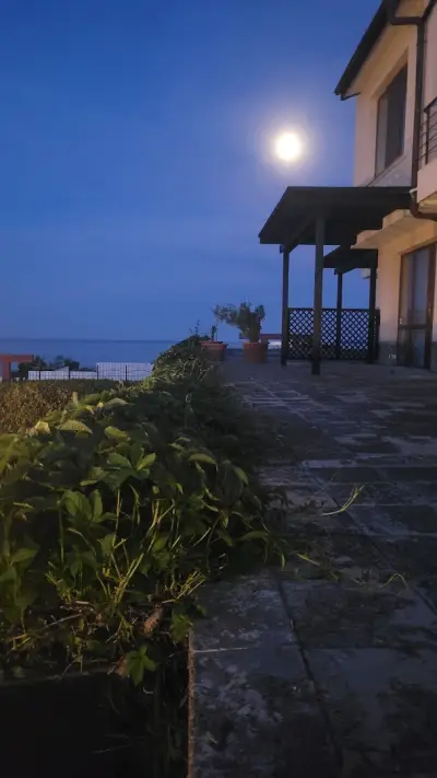 Sunrise Apartments