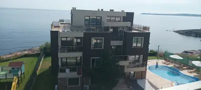 Swan Bay complex