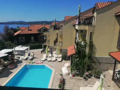Apartments Elinor Budjaka