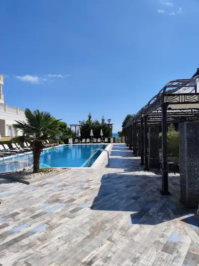 Marina Sands Bijou Boutique is an excellent choice for travelers visiting Obzor