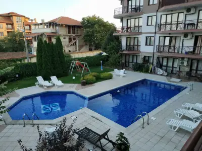 Templum Yovis Apartments