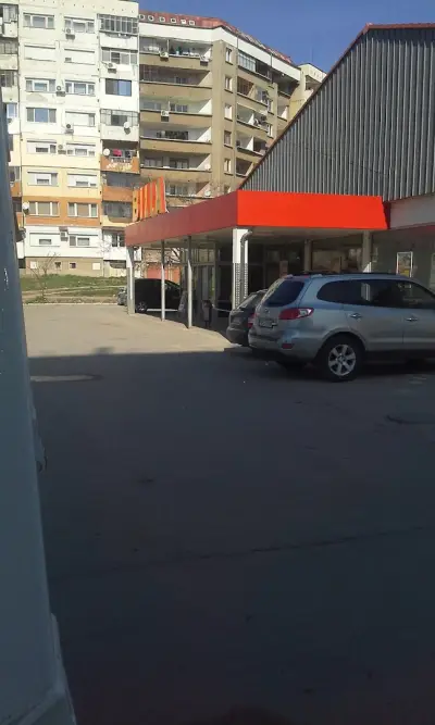 BILLA Младост
