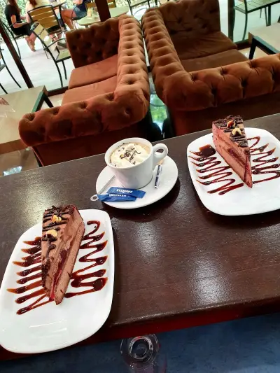 Refresh Cafe & Bar