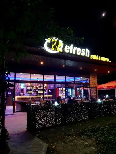 Refresh Cafe & Bar