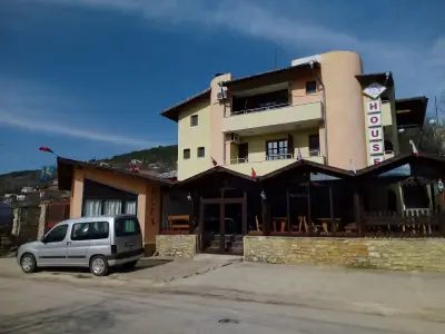 "Алекс"