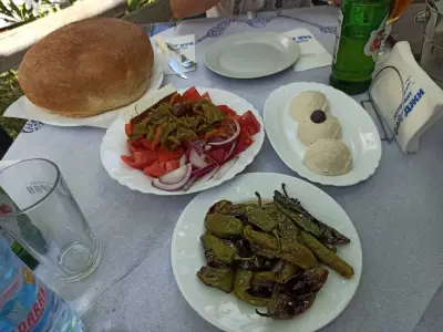 Бай ДЖИ