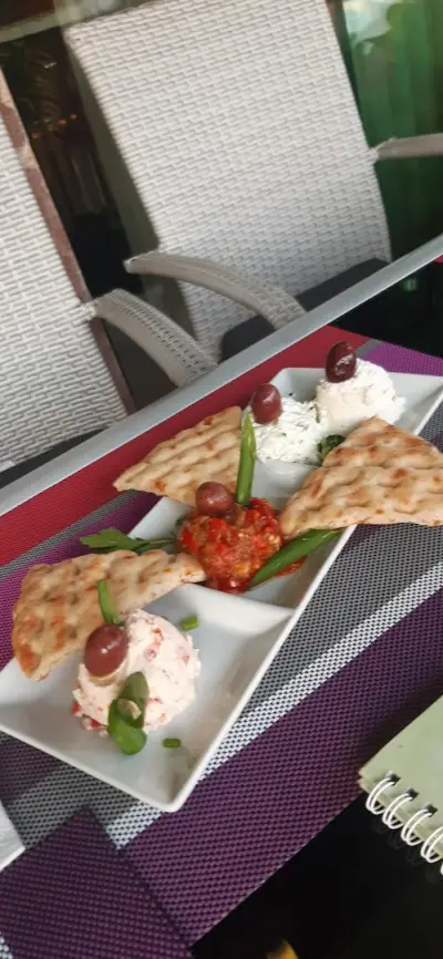 Хотел и Ресторант Варвара