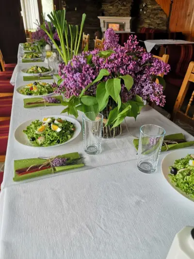Кафене гостилница Пчелата