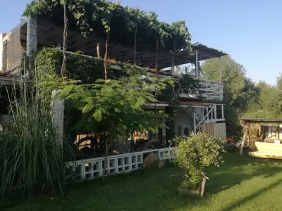 ШАБИ къща за приятели